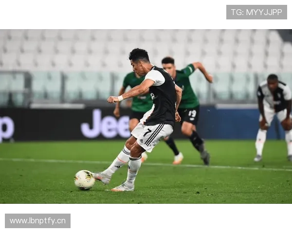 当进攻围绕弗拉霍维奇展开，尤文图斯体系是否面临战术适配性考验？