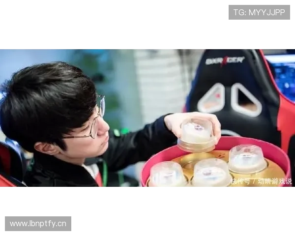 辛德胡训练完直接拎爱马仕去吃米其林，这姐活得也太爽了吧