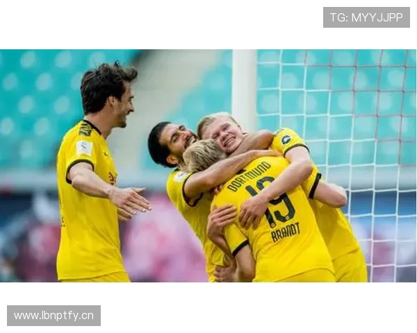 金玟哉对位哈兰德与姆巴佩的身体对抗能力解析